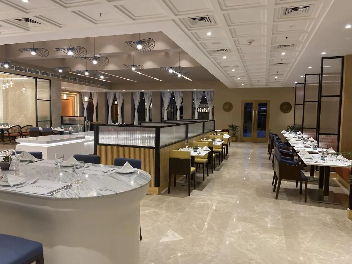 The Everest Hotel Катманду 5*,  Непал