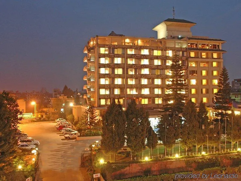The Everest Hotel Katmandu 5*,